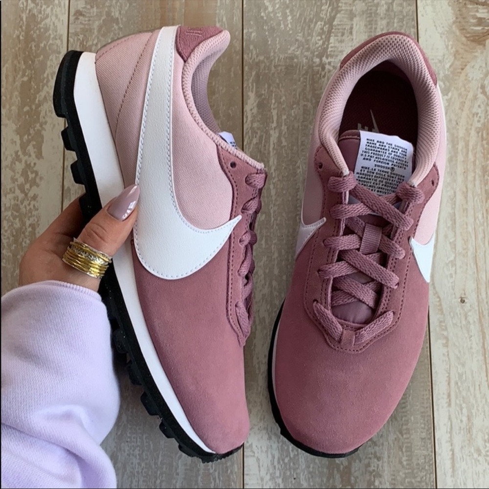 NWT Nike Pre-Love O.X - Picture 4 of 8